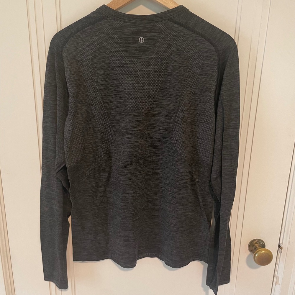 Lululemon Metal Vent Tech Henley Heathered Grey Long Sleeve Shirt Medium - Picture 3 of 4